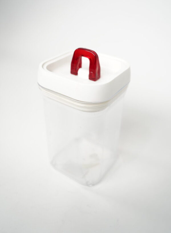 Contenedor transparente